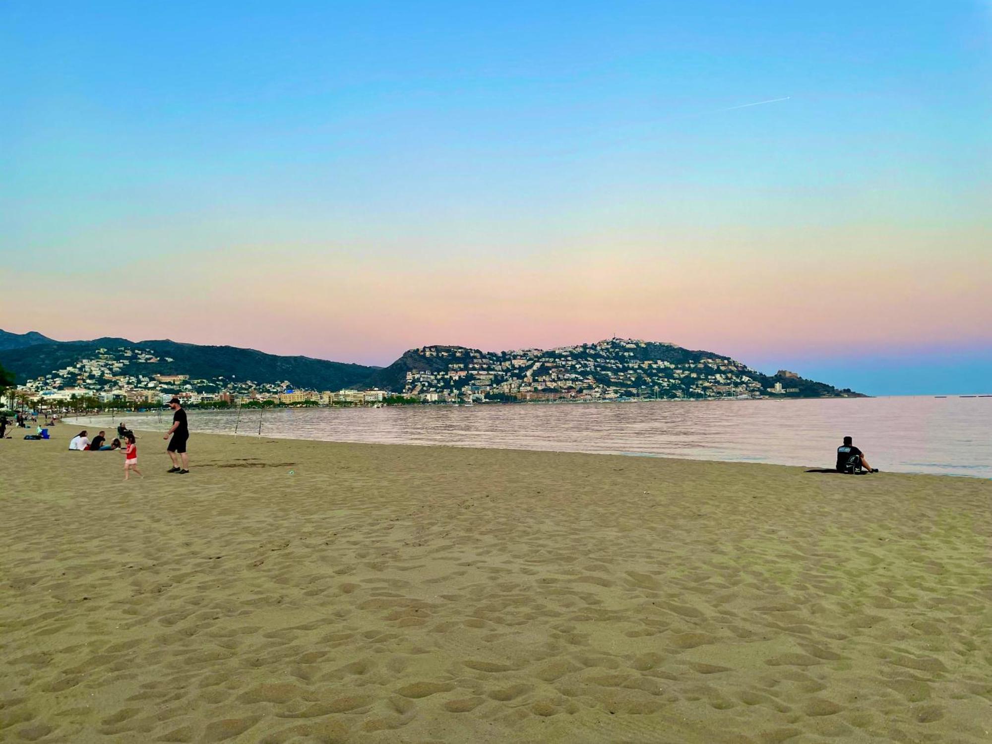 Santa Beach Росас Экстерьер фото